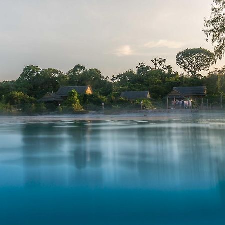Royalretreat Resort Ронгсанлем Экстерьер фото